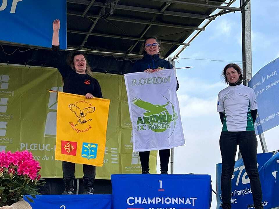 Mélanie Gallardo Championne de France Nature 2023 en arc Droit